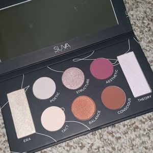 Eyeshadow palette